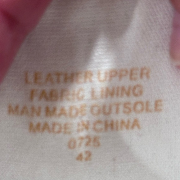 KURT GEIGER LONDON size 42  USA 10 Women's White Sneakers with Rainbow Accents - Picture 12 of 15